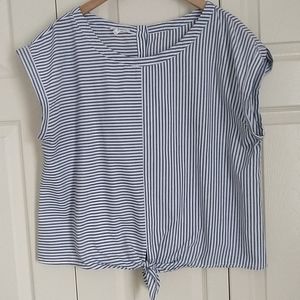 Boxy fit tie-knot blouse